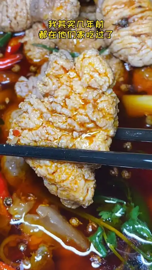 探店美食沙坪坝这家泡椒鱼蛋真的是绝泡椒猪蹄也超级好吃