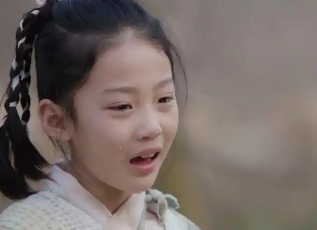 另外,周芷若与张无忌成婚,这是常遇春,彭莹玉等人极力赞成的.