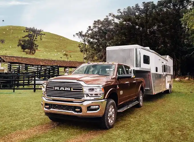 新款道奇公羊3500上市,外观很霸气,搭载6.7t柴油动力