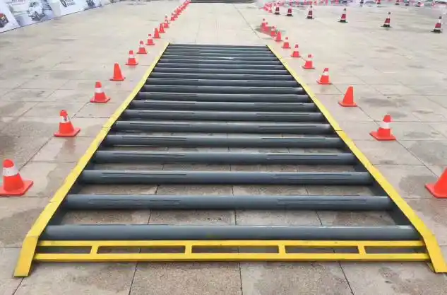 枕木路  长:10米,宽:3米,高0.15米