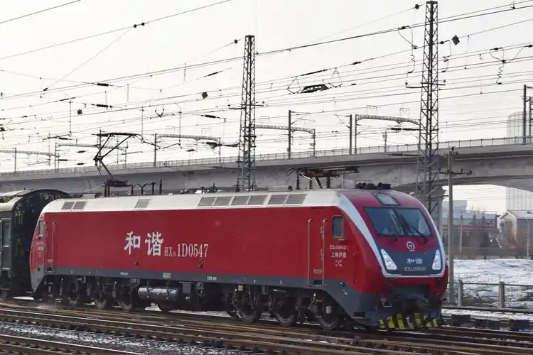 和谐1d型电力机车(交流传动客运电力机车之一))_石塘网