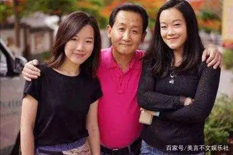 孙凤英为梁天生下了一个健康帅气的儿子,一家人其乐融融,羡煞旁人.