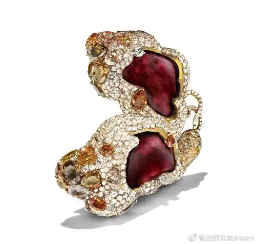 无尽之境:cindy chao 艺术珠宝大师展