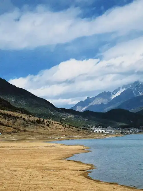 生活在丽江文海