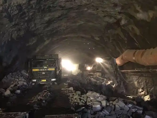 长湾隧道施工日报