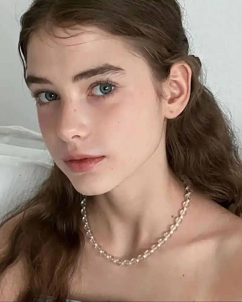 女生头像照片写生素材.#人物肖像 #板绘 #绘画素材 #素描 - 抖音