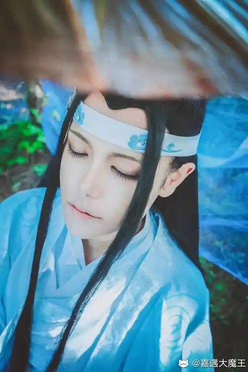 暑期拍片打卡##魔道祖师##cos正片##cosplay#  出镜:嘉遇  么么啾