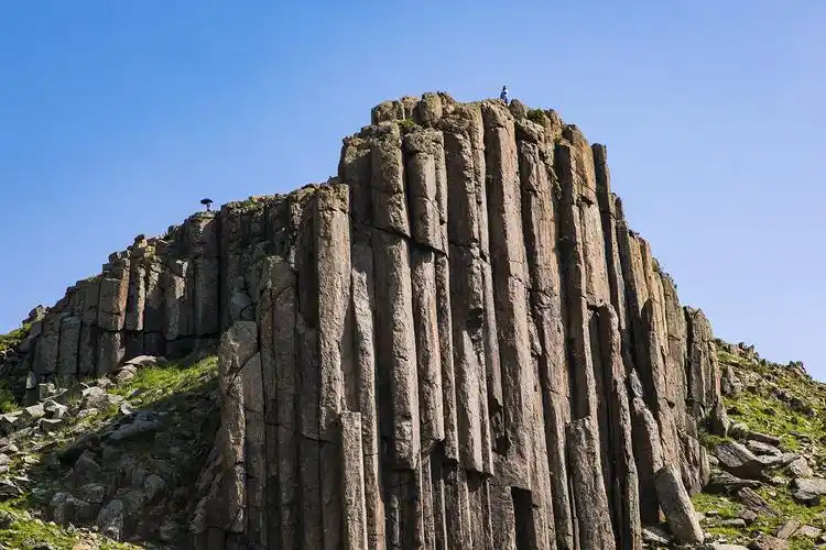 原创自驾内蒙草原,不可错过的4座"奇山",亿万年地质奇观令人惊叹