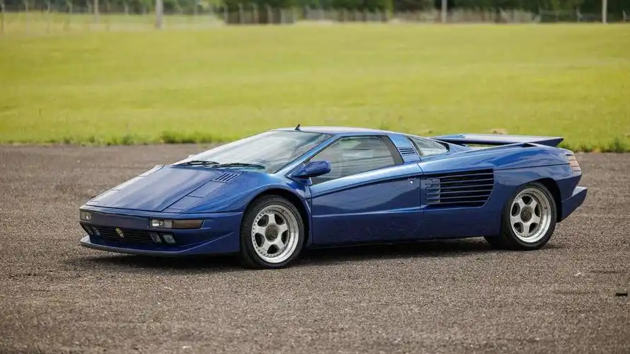 这才是兰博基尼鬼怪最初的样子
这才是马塞罗·甘迪尼心中的兰博基尼