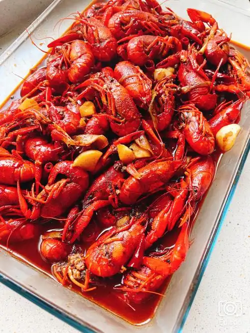 十三香麻辣小龙虾