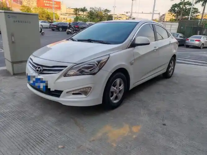 拿下16年现代瑞纳,1.4自动挡,到手零投资 省油省心 好开耐用