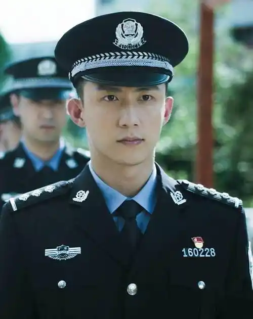 破冰行动良心好剧黄景瑜演技不输老戏骨