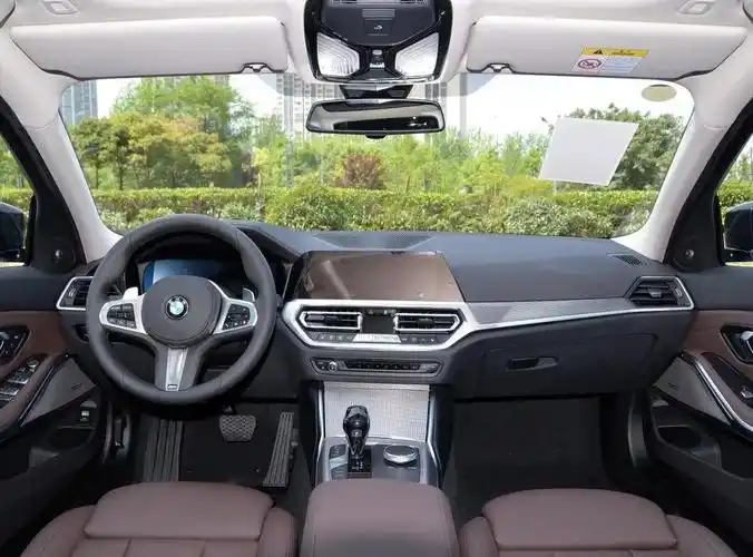 宝马3系改颜色怎么改宝马3系改红色座椅