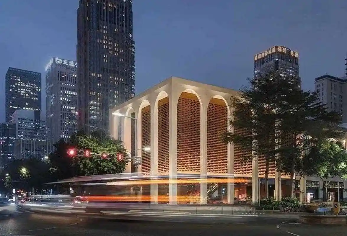 深圳购物公园[蜡烛] 公园坐落于福田区毗邻深圳第一高楼平安大厦,是