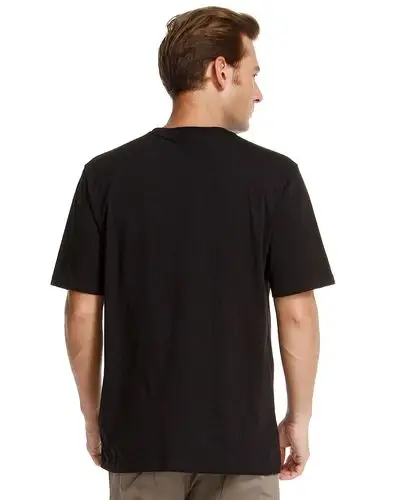 个性印图黑色短袖圆领t恤