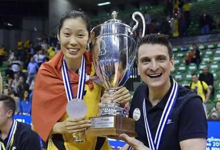 奥运冠军朱婷出事了!痛失俱乐部首发位置!_比赛_对阵_外国