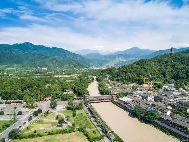 不看后悔系列:超详细四川旅游攻略(景点 路线)!_九寨沟_成都_峨眉山