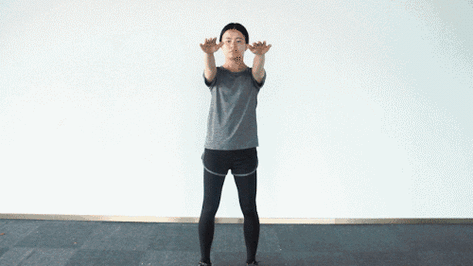 缓解肩周炎的动作:屈肘甩手, 手指爬墙,体后拉手