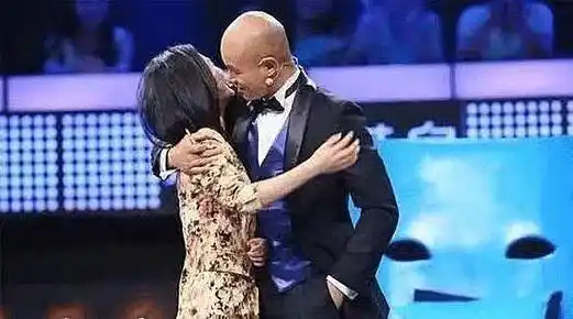 曾嘲讽金星,强吻谢娜,如今靠小商演为生!_乐嘉_节目_性格