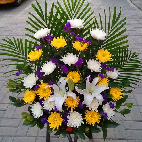 北京清明节鲜花速递 扫墓 祭奠追悼花篮 菊花花圈 丧葬奠仪用花