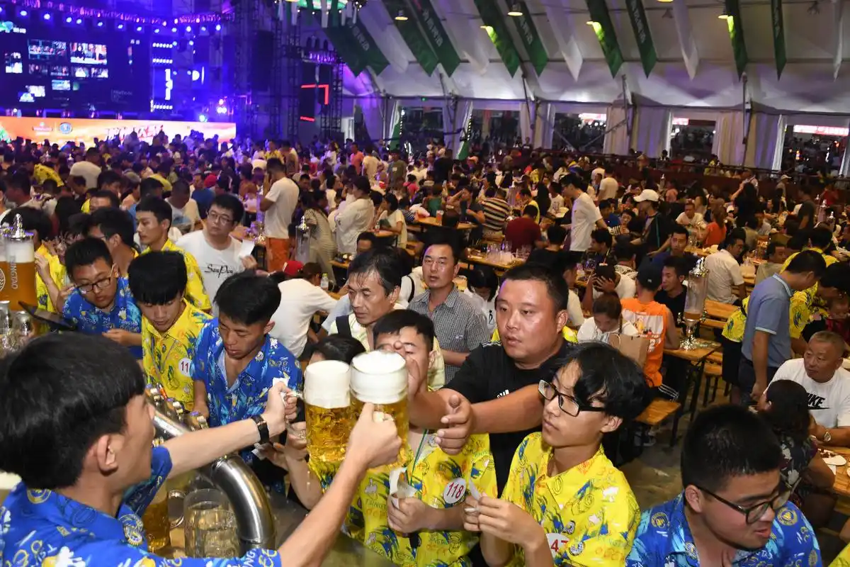 第28届青岛国际啤酒节开幕(2)