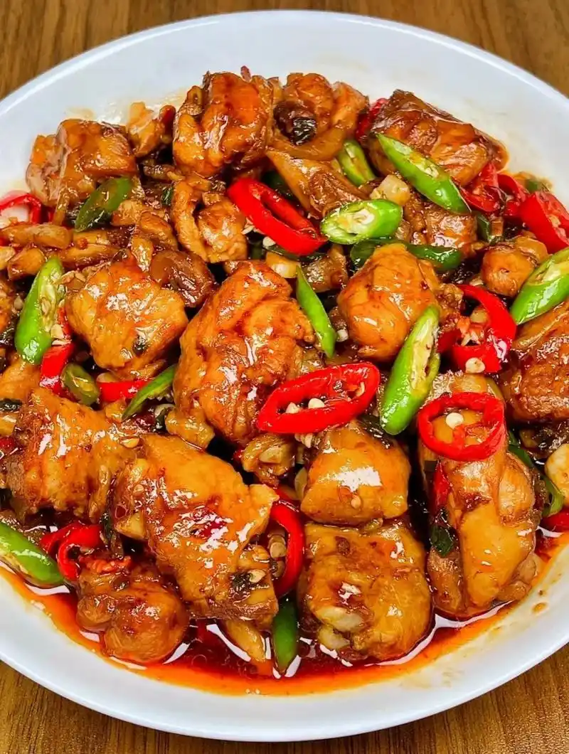 红烧鸡块怎么做(红烧鸡块怎么做不柴)