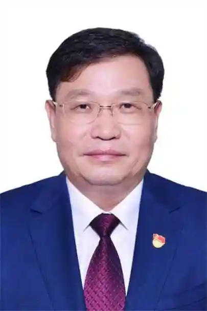 现任广州市花都区人民政府党组成员,副区长.