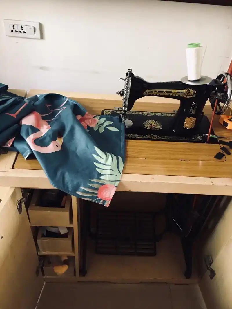 老式缝纫机 #我的手工作品 - 抖音