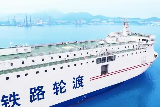 在铁路轮渡上值乘,是一种怎样的体验?