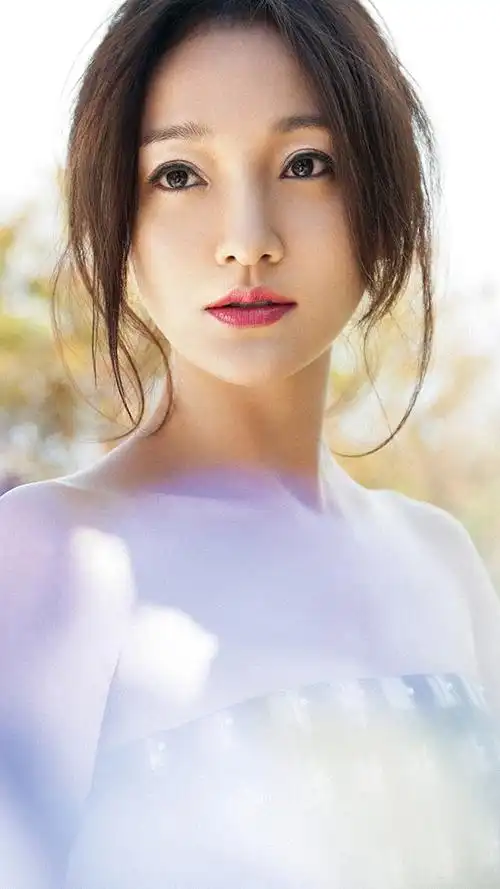 周迅,时尚优雅型美女