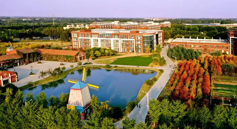 商丘学院学校品牌设计-大学校园文化设计_北京仟校美校园文化公司