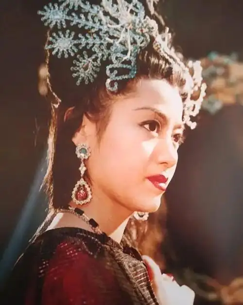 蝎子精李云鹃颜值不输女儿国国王被推荐演西游最后神秘消失