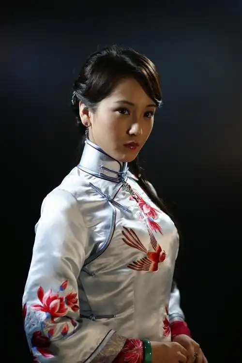 图:电视剧《重生门》定妆照 月如3