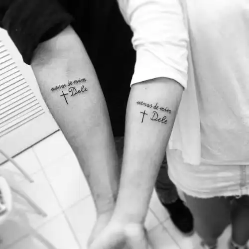 华先生小臂英文字情侣纹身图案