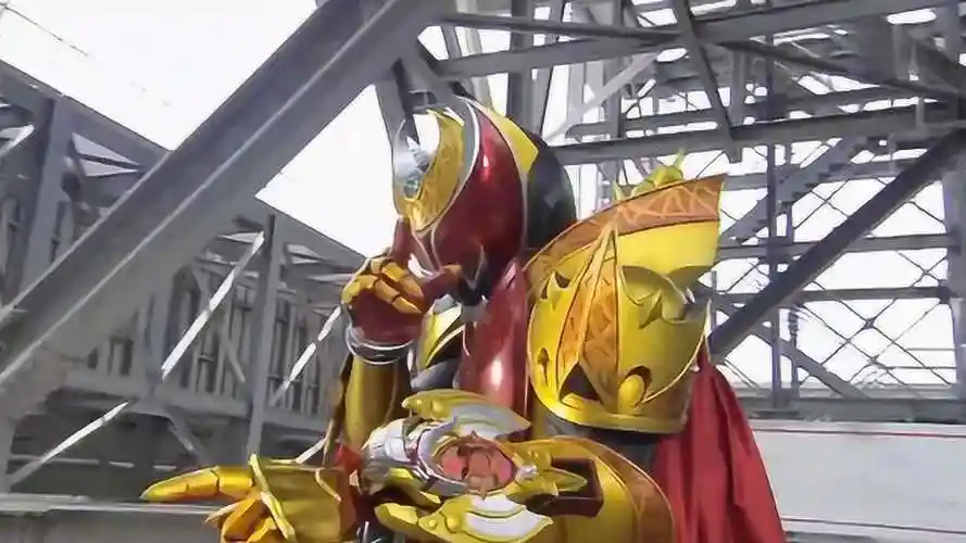 2020年3月18日发布05:25《假面骑士kiva》魔皇kiva与终极ixa共战怪人