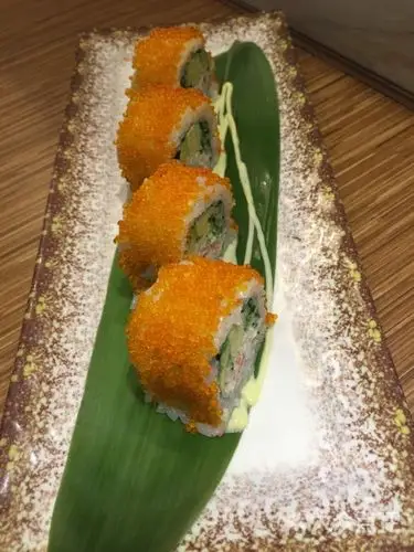 牛油果软壳蟹卷