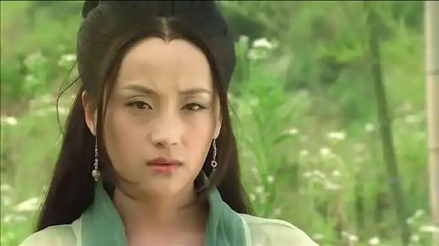 白蛇后传5:小青得知鲍仁是哪吒,被玉帝贬下凡,顿时心生愧意!