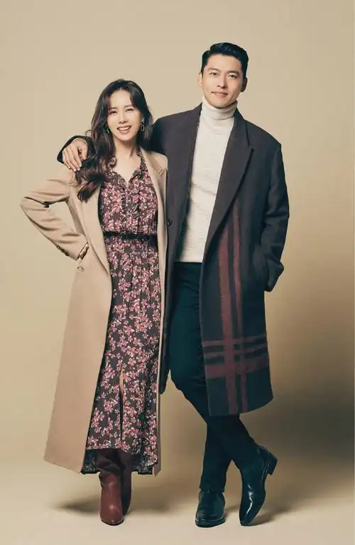 简介:玄彬孙艺珍时尚养眼写真图片,分享一组玄彬图片给大家,图中的