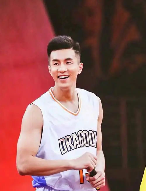 郭艾伦怎么可以这么帅