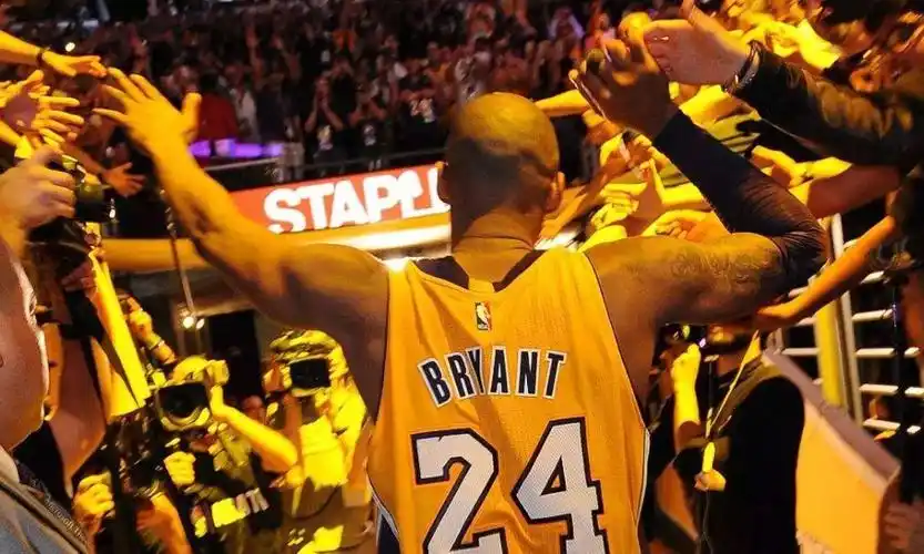 nba这五大巨星的背影让人刻骨铭心一人是所有中国球迷的骄傲