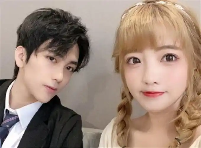 不过关于她的霸总男友林锡的质疑却从来都没断过,因