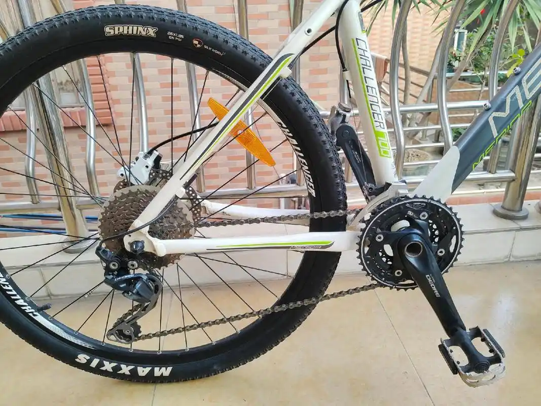 美利达挑战者700,26寸山地车十七寸车架适合身高165-180身高,速联rock