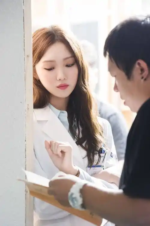 李晟京李圣经韩剧doctors剧照壁纸