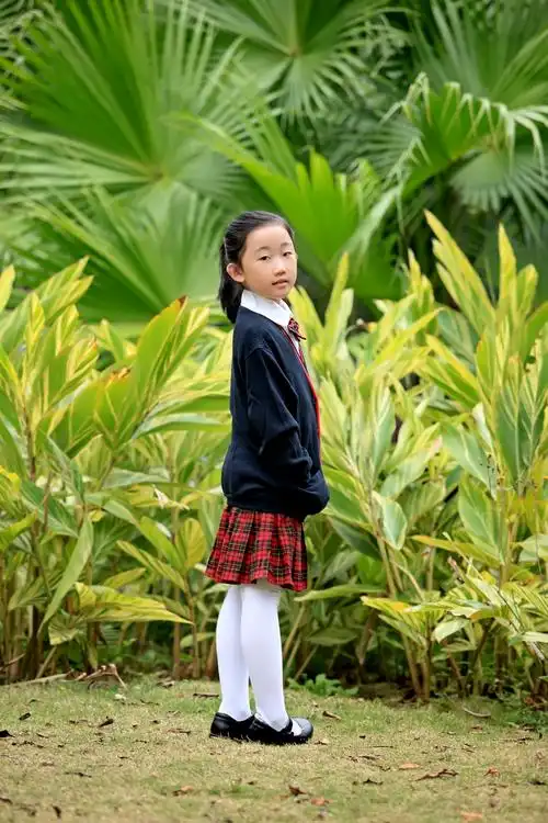 深圳校服莎臣豹校服小学生女冬季礼冬制衬衣150cm