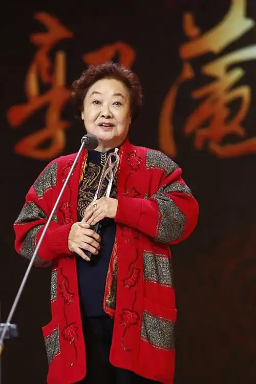 女高音歌唱家郭兰英8幅书法真迹作品欣赏网友书法美人更美