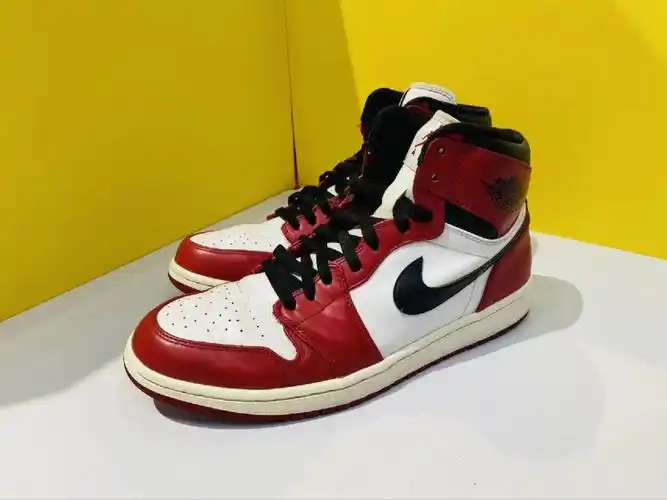 aj1芝加哥45码配盒下地个位数很新成色