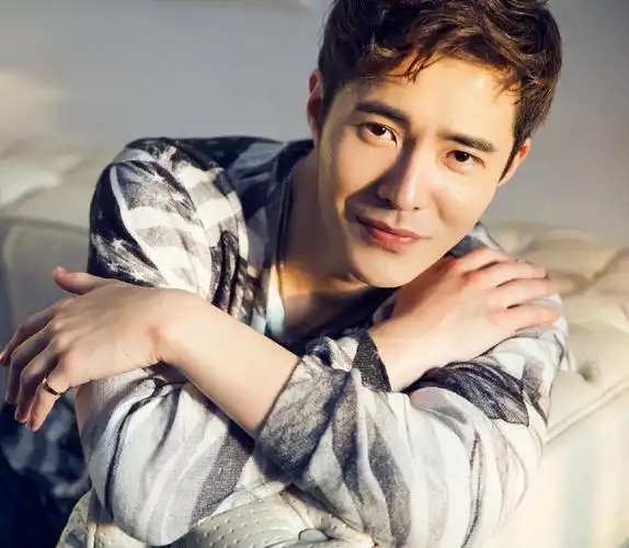 张子文图册_360百科