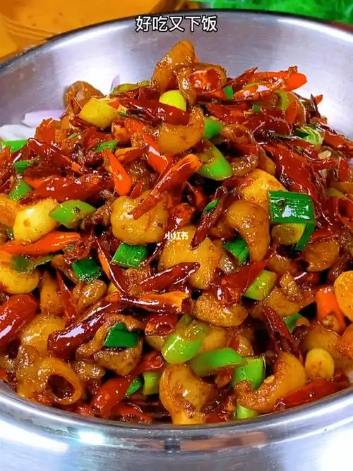干锅肥肠我这样做麻辣鲜香好吃又入味下饭干锅肥肠麻辣香锅美食教程