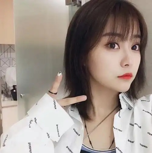 【公众号待发】电影演员,主持人——李嘉珍