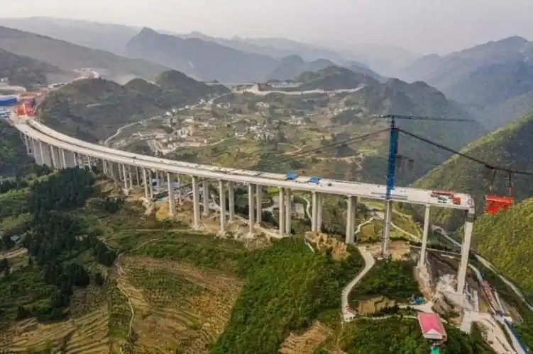 建设交通强国北新防水品质助力